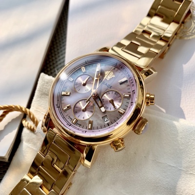 Часы Versace