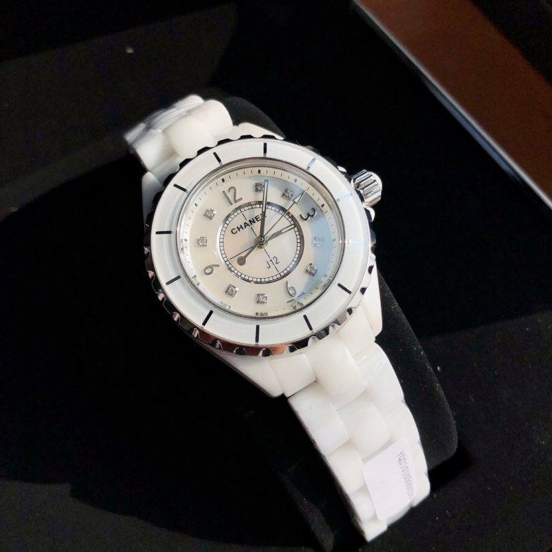 Часы Chanel