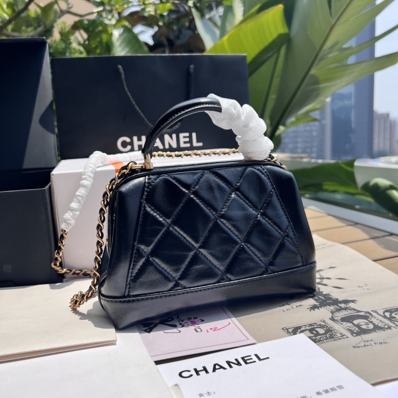 Сумка Chanel серии Handmade, чёрная