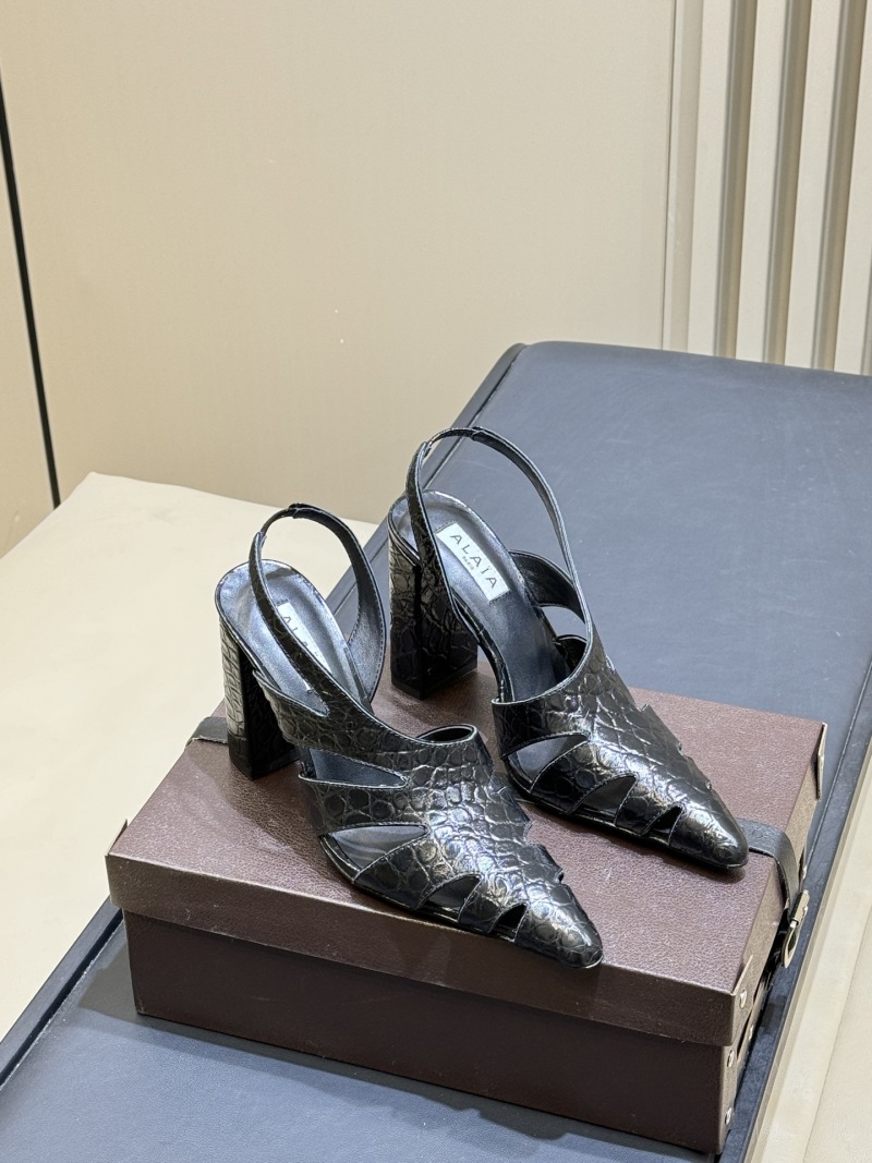 Женские туфли Alaia на каблуке с открытым носом и ремешком Alaïa