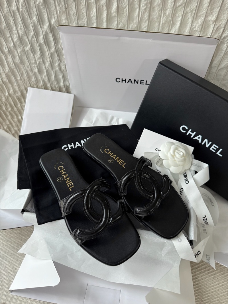 Шлепанцы женские Chanel черные