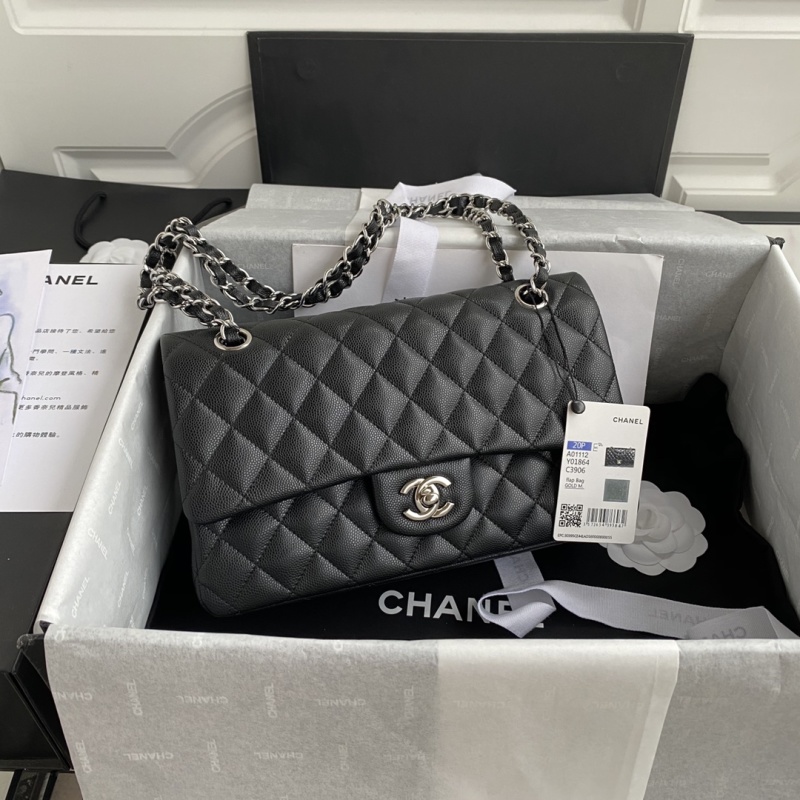 Классическая женская черная сумка через плечо Chanel