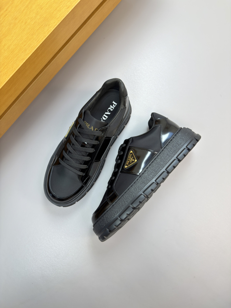 Мужские кроссовки Prada