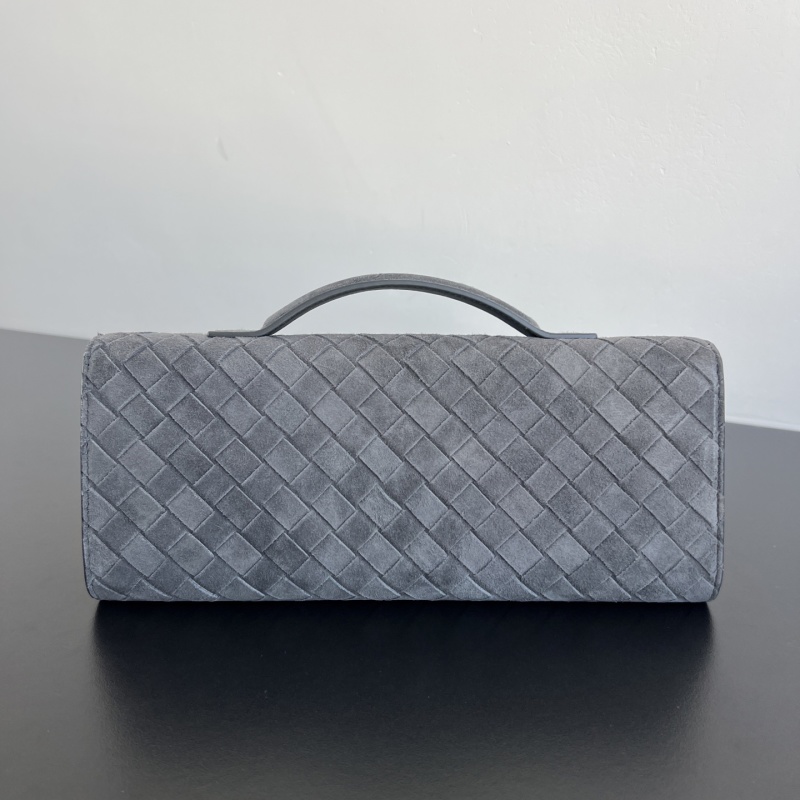 Клатч Bottega Veneta из замши