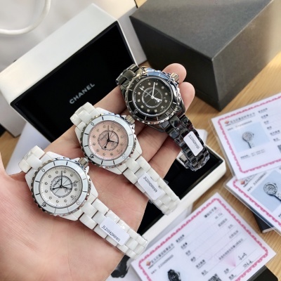 Часы Chanel