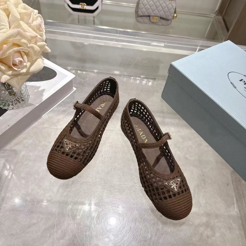 Женские вязаные туфли с логотипом Prada
