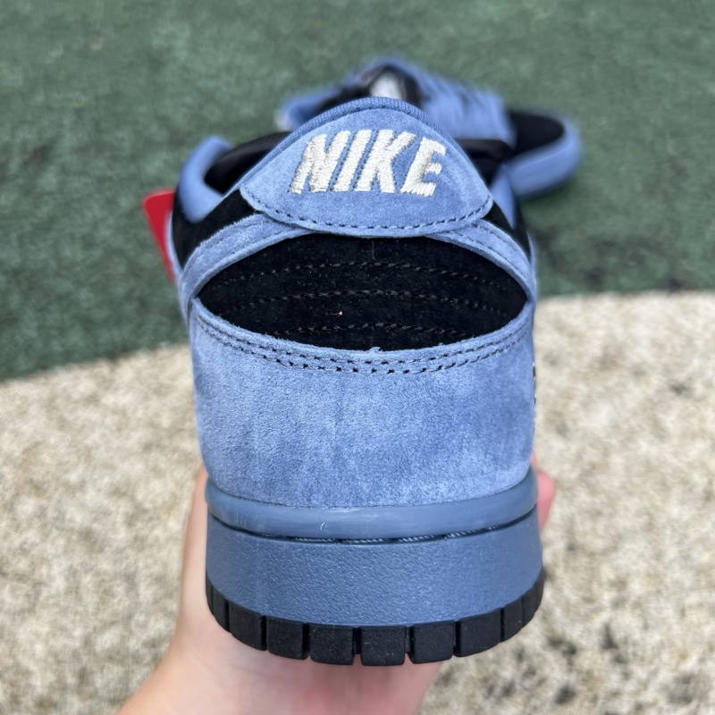 Кроссовки Nike x Supreme SB Dunk Low