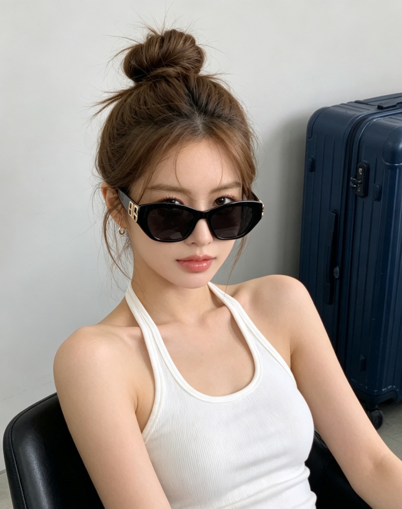 Женские солнцезащитные очки Balenciaga BL4150