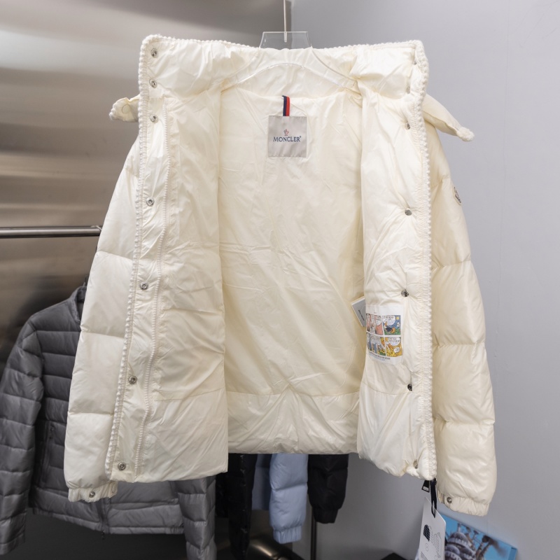 Пуховик Moncler