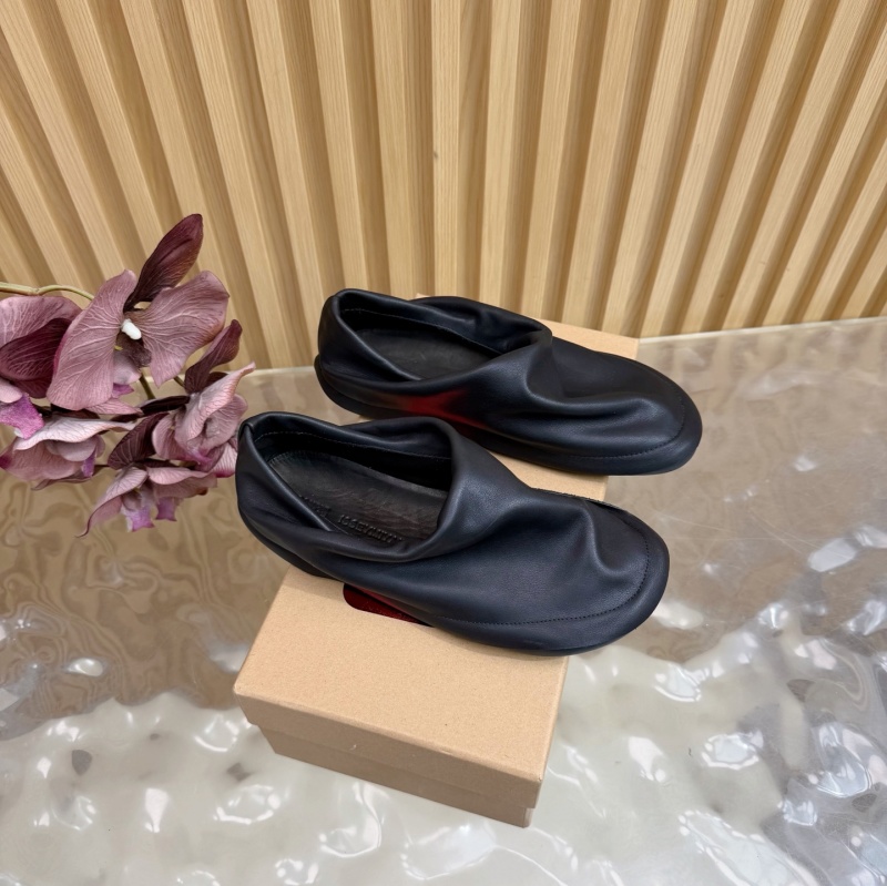 Черные слипоны Camper x Issey Miyake