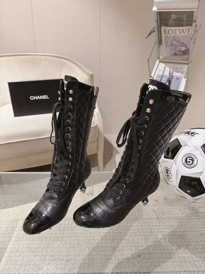 Женские ботинки Chanel с логотипом, черного цвета