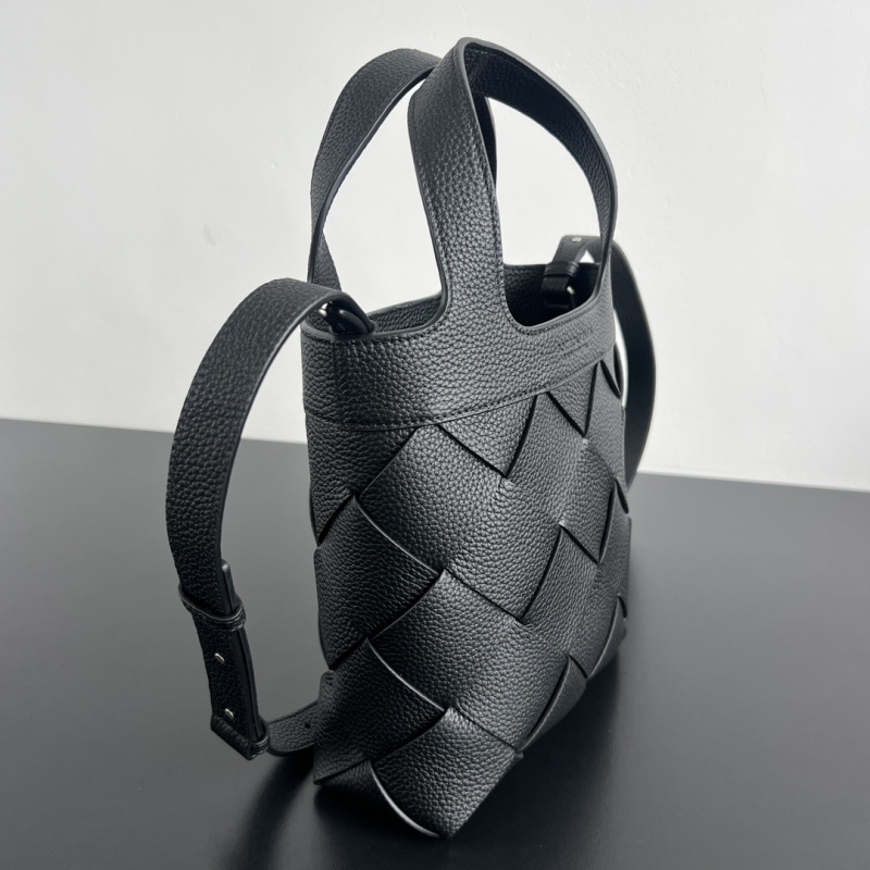 Сумка Bottega Veneta Diago с плетеным рисунком