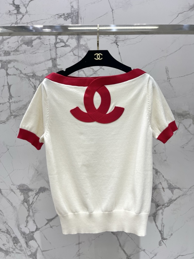 Женский свитшот с декоративным элементом на спине Chanel