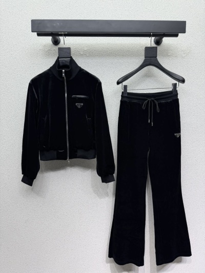 Спортивный костюм Prada