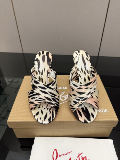 Босоножки Christian Louboutin с принтом