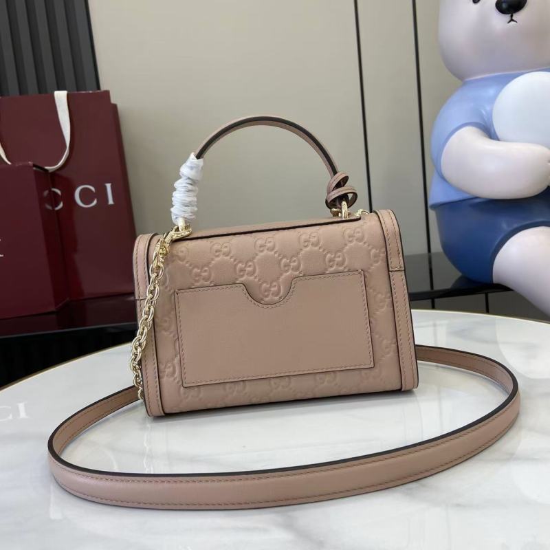 Сумка Gucci с замком и цепочкой