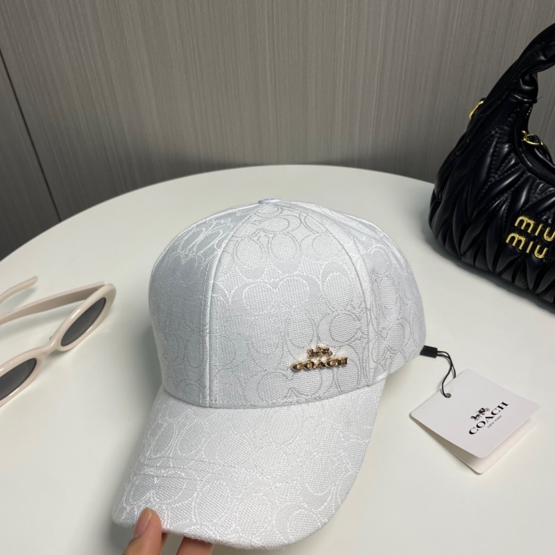 Кепка Coach белая с монограммой