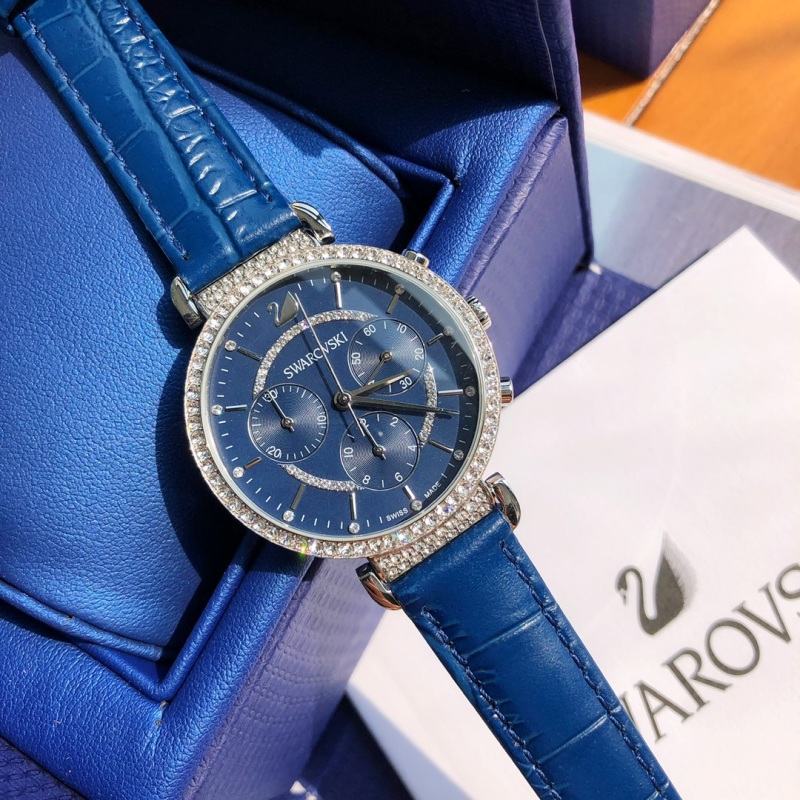 Часы Swarovski