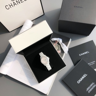 Часы Chanel