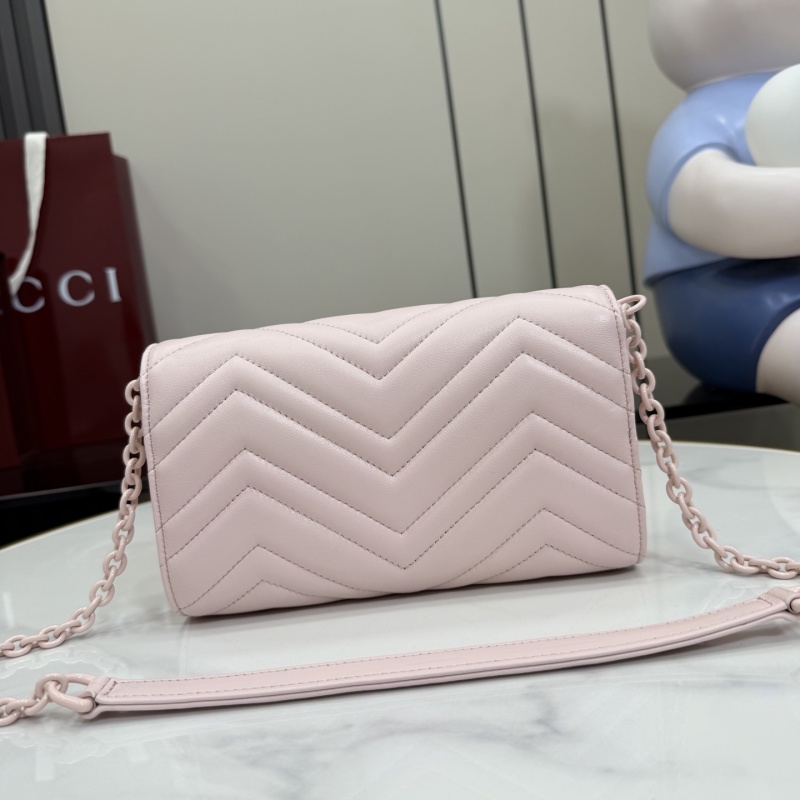 Женская сумка Gucci розовая с цепочкой