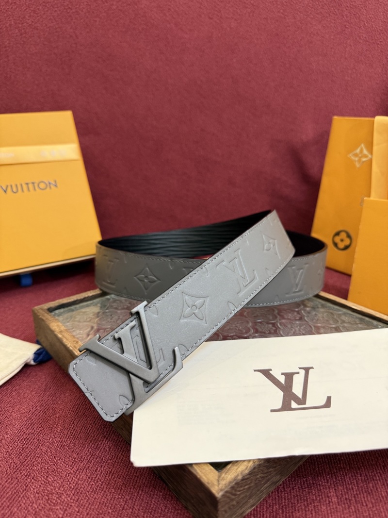 Двусторонний кожаный ремень с монограммой Louis Vuitton