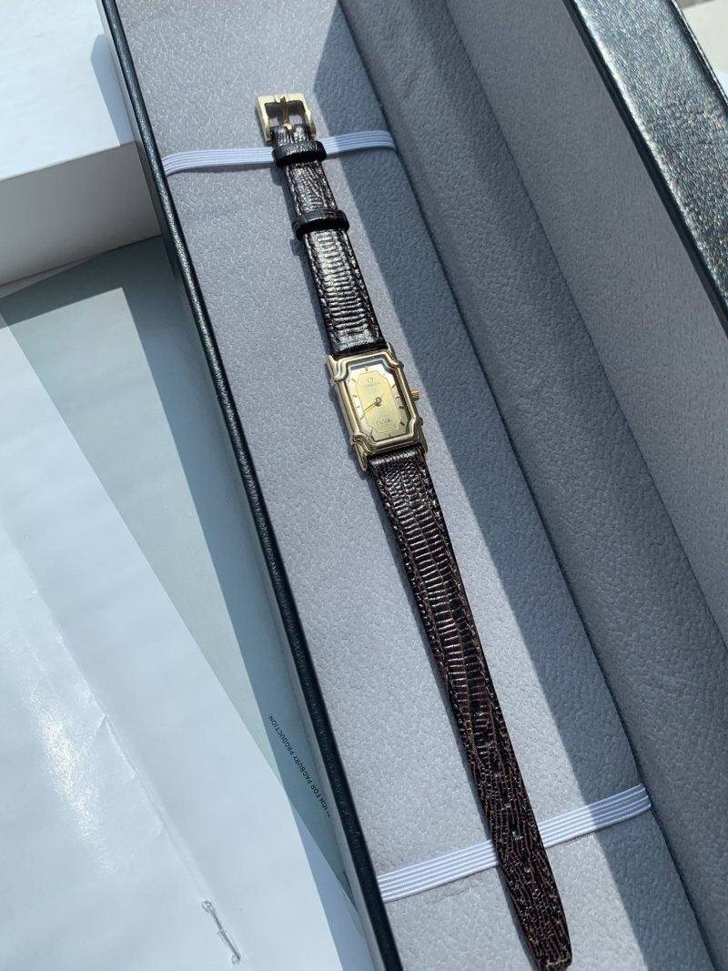 Часы Omega