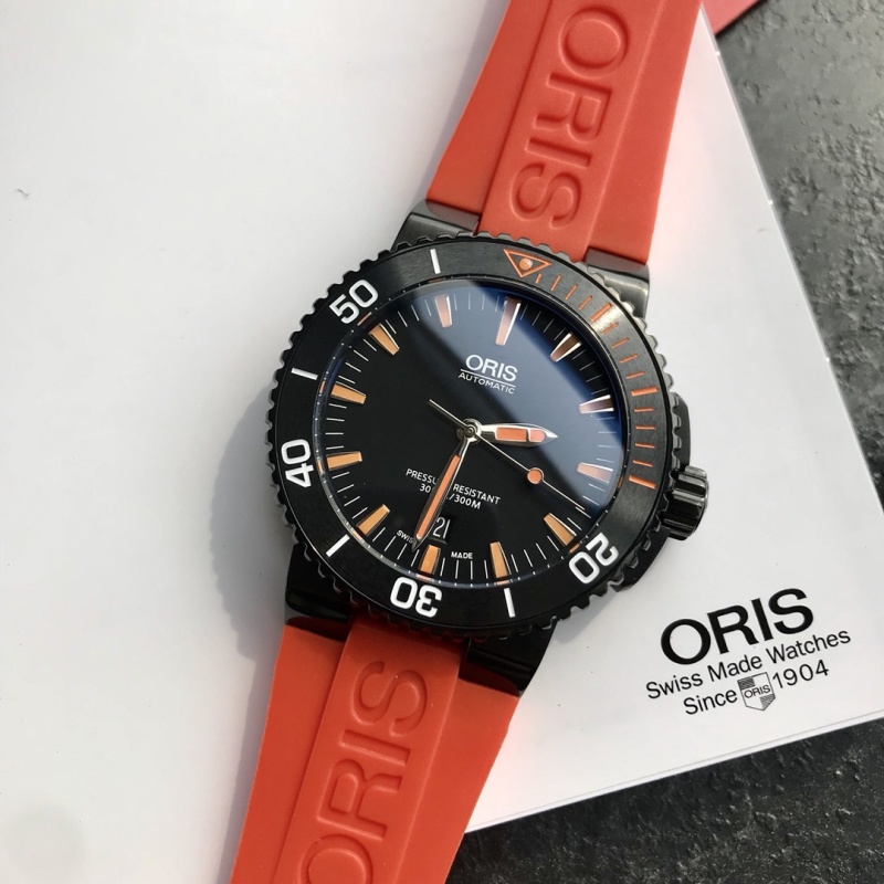 Часы Oris