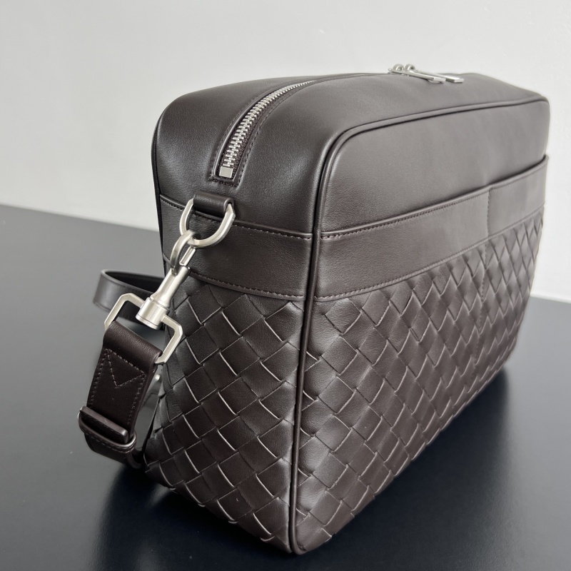 Кожаный портфель Bottega Veneta с плетением Intrecciato