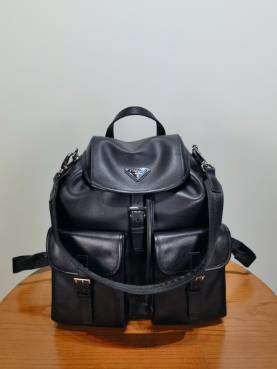 Кожаный рюкзак Prada