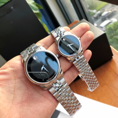 Часы Movado
