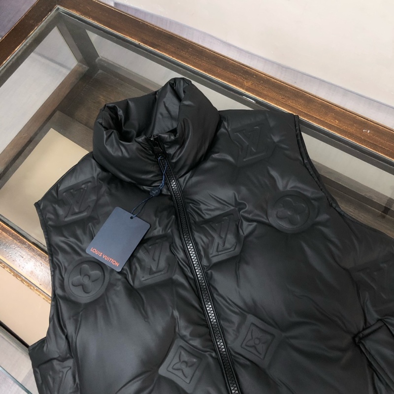 Жилеты Louis Vuitton