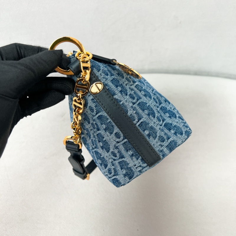 Сумка Star Hobo в синем деним стиле Dior
