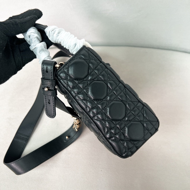 Черная женская сумка Dior Lady Dior с бантом и плечевым ремнем