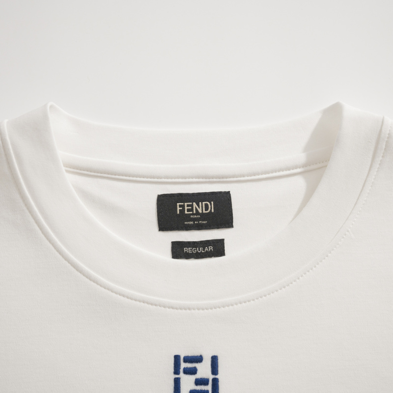 Футболка FENDI белая классическая с логотипом