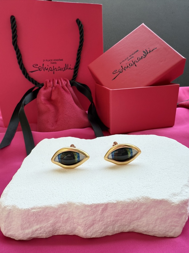 Серьги в форме глаза Schiaparelli