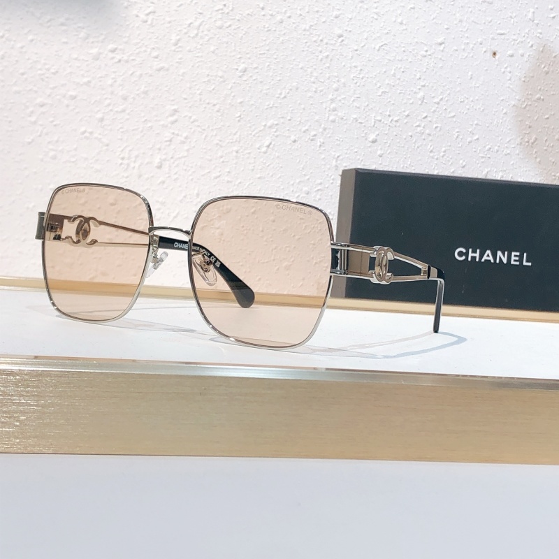 Солнечные очки Chanel CH2210