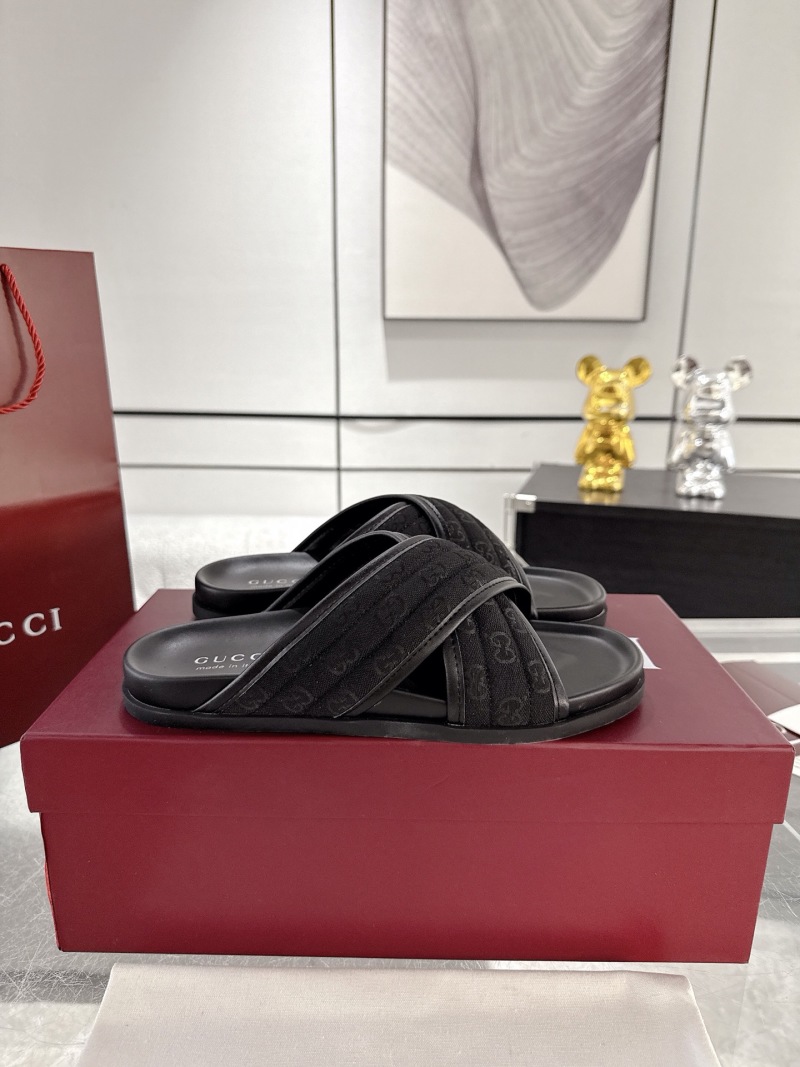 Сандалии Gucci черные с перекрещивающимся ремешком
