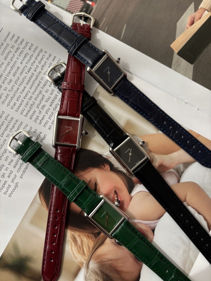 Часы Cartier