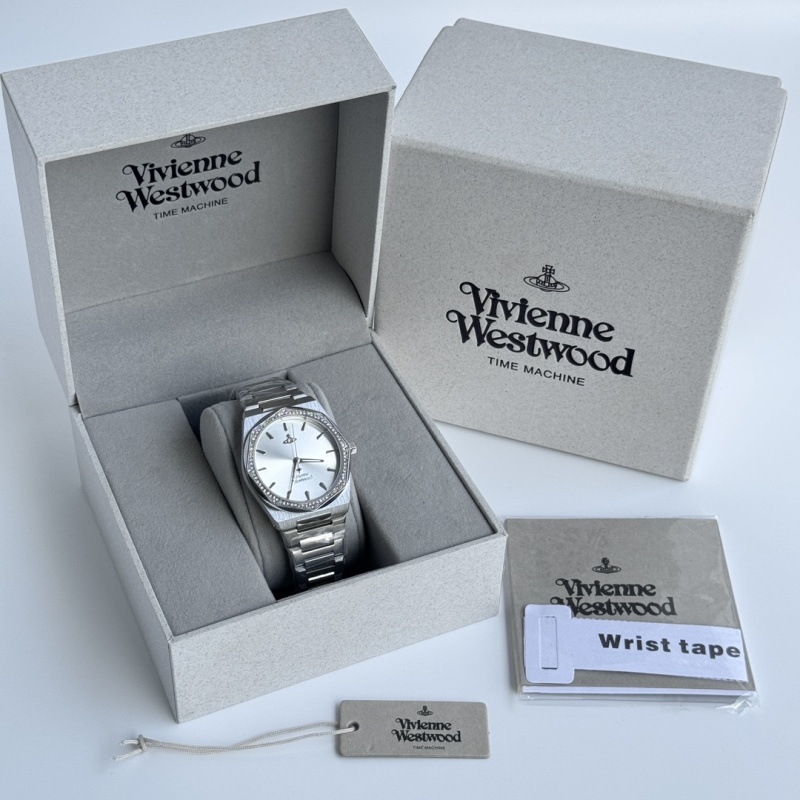 Часы Vivienne Westwood
