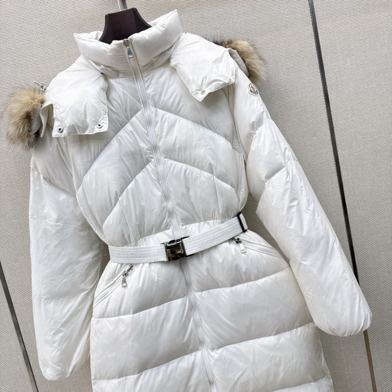 Пуховик Moncler