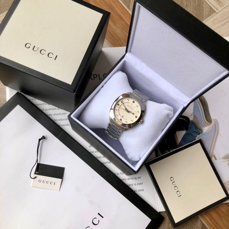 Часы Gucci
