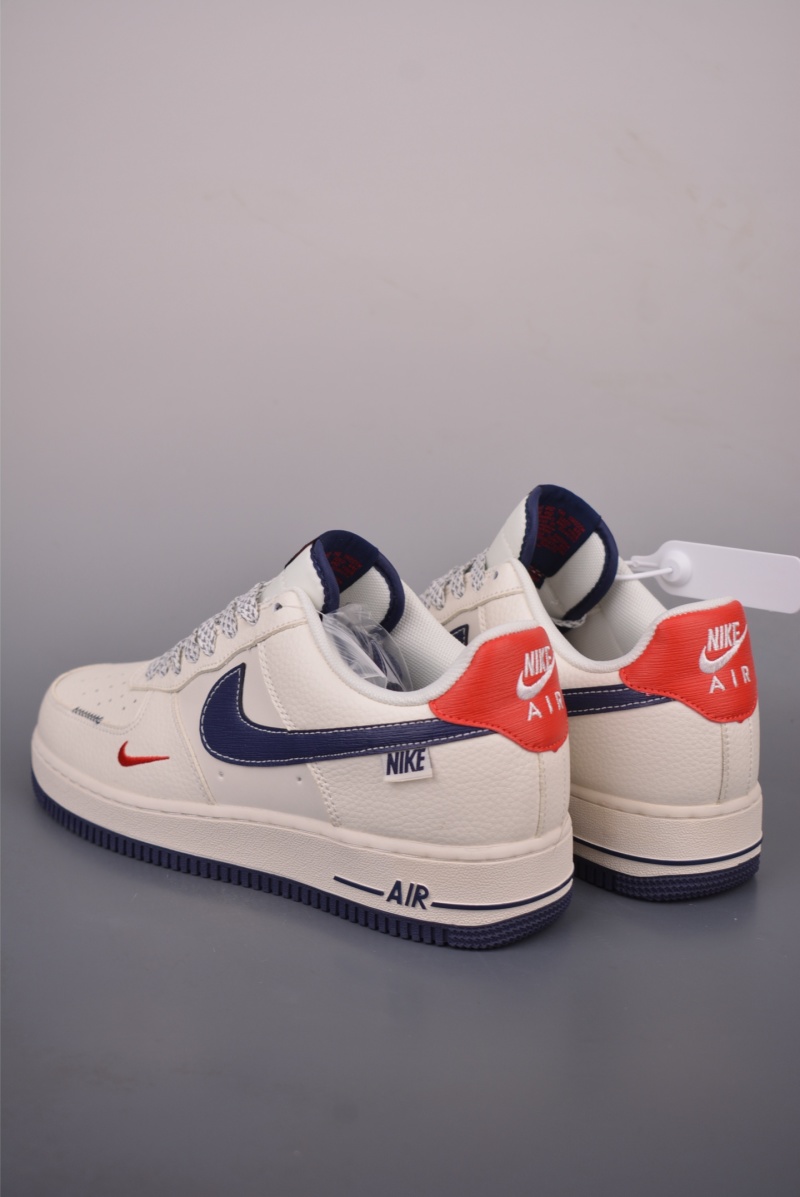 Кроссовки Nike Air Force 1
