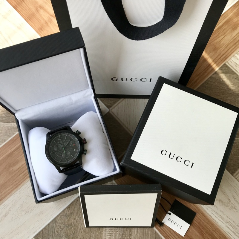 Часы Gucci