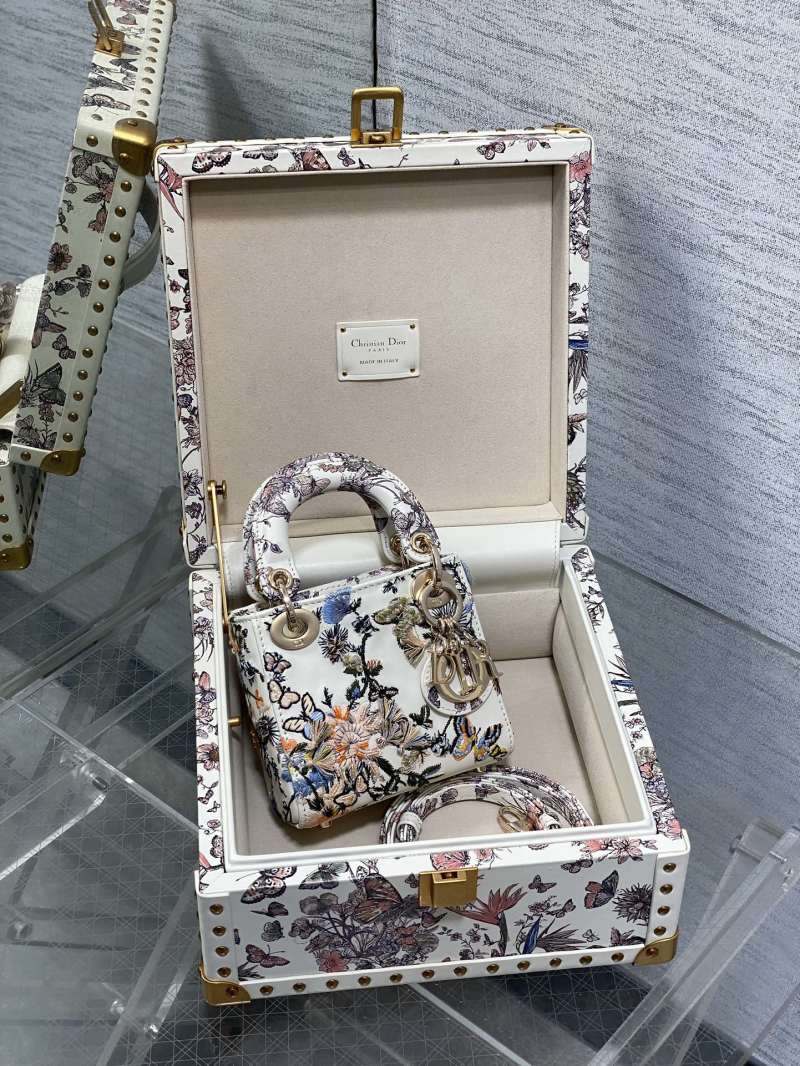 Сумка Dior Lady Dior