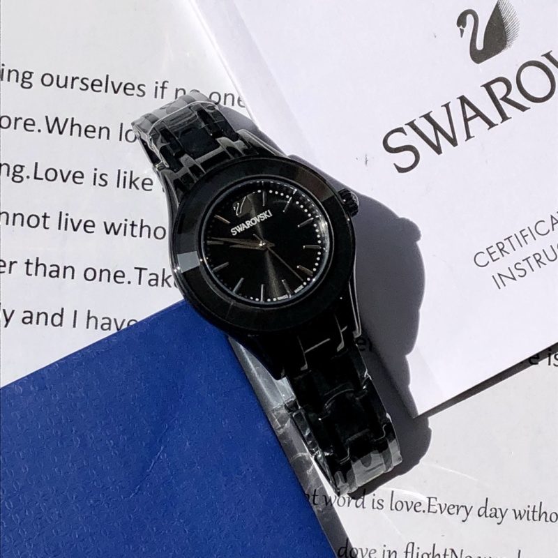Часы Swarovski