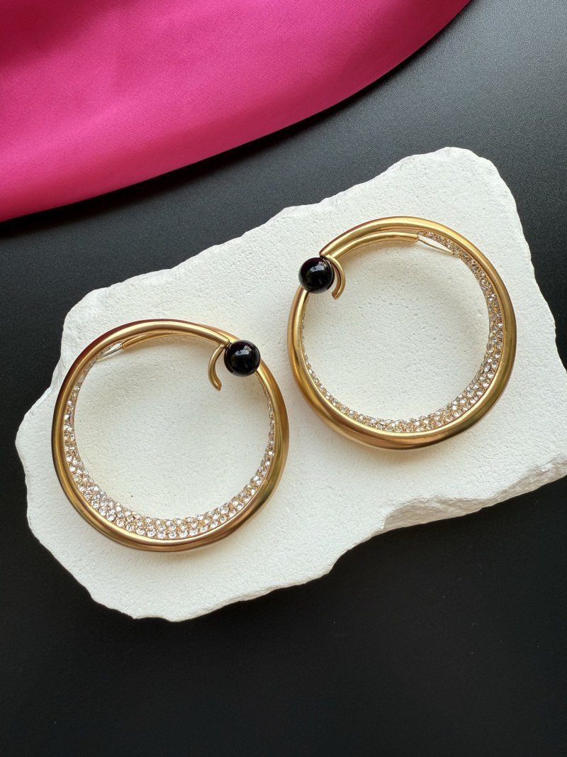 Серьги Schiaparelli