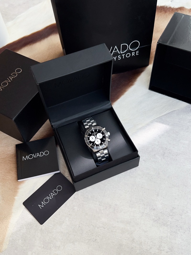 Часы Movado