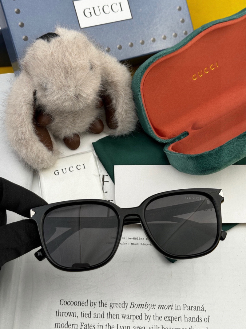 Очки Gucci