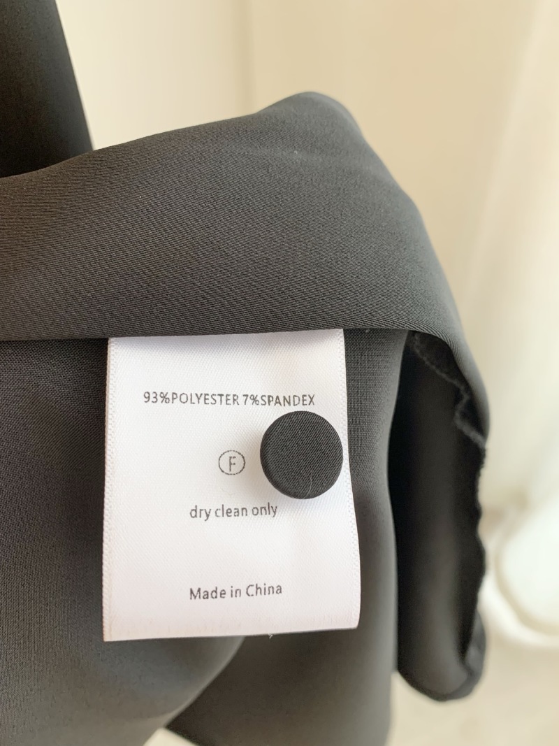 Черное вечернее платье с пышными рукавами Без бренда