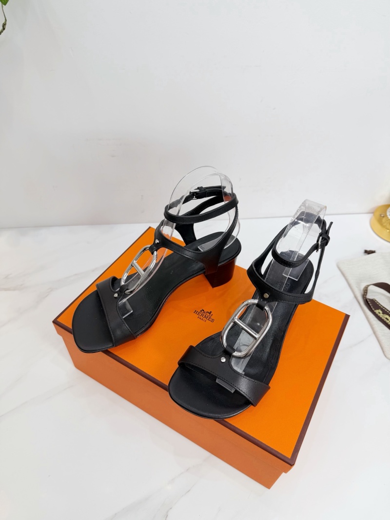 Женские босоножки на устойчивом каблуке с прозрачным декором Hermès
